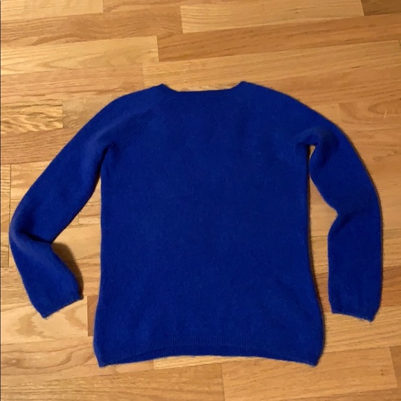 ❌SOLD❌Bloomingdale’s💙100% Mongolian cashmere - Picture 12 of 16